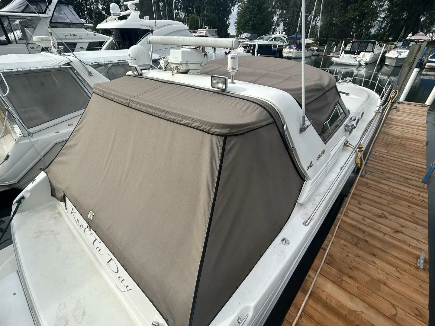 1994 Sea Ray 400 express cruiser