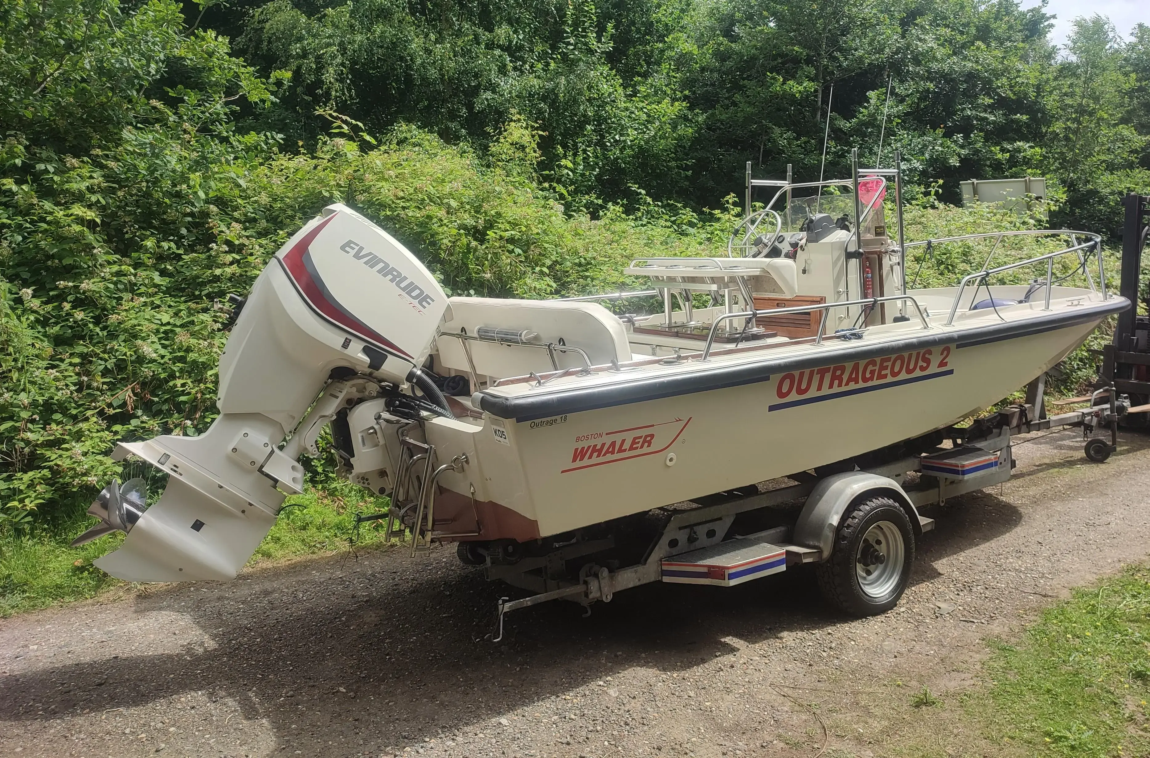 2017 Boston Whaler 18 outrage