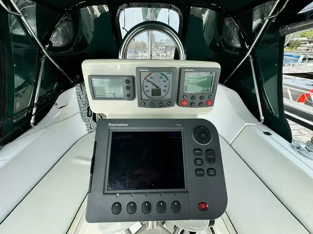 Beneteau Oceanis 323