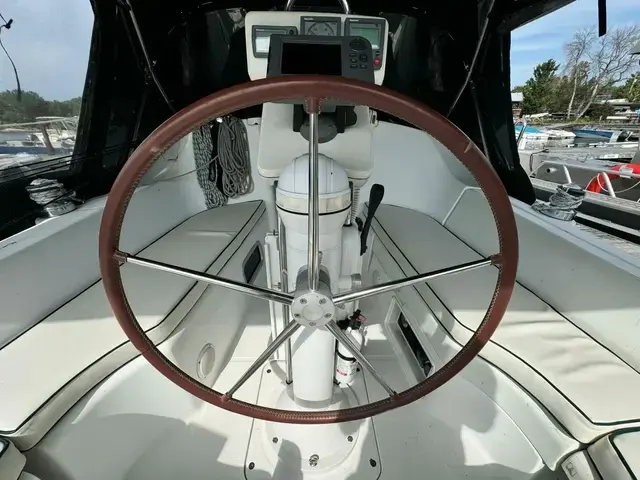 Beneteau Oceanis 323