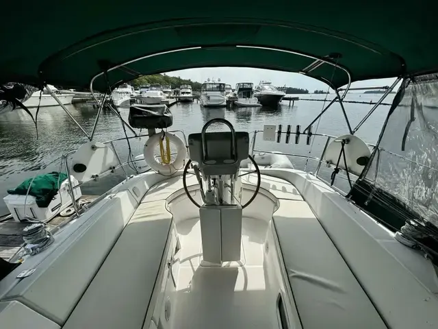 Beneteau Oceanis 323