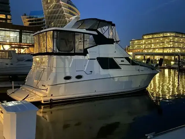 Silverton 39 Motor Yacht