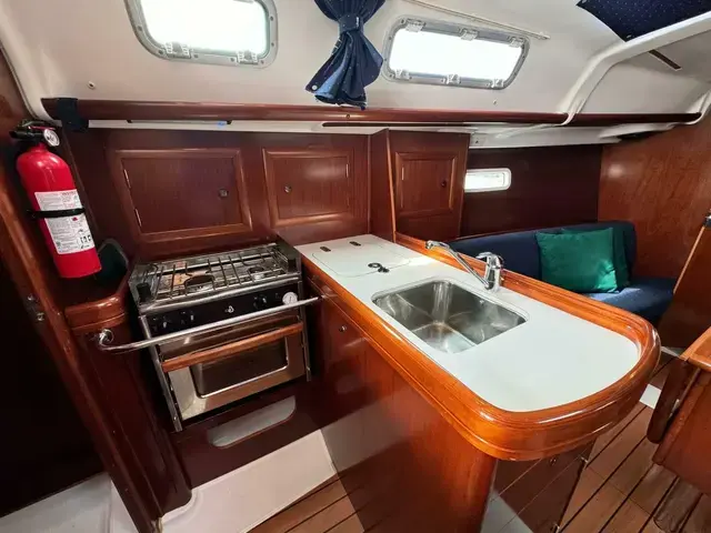 Beneteau Oceanis 323