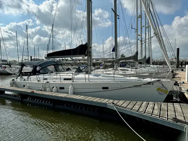 Beneteau Oceanis Clipper 411