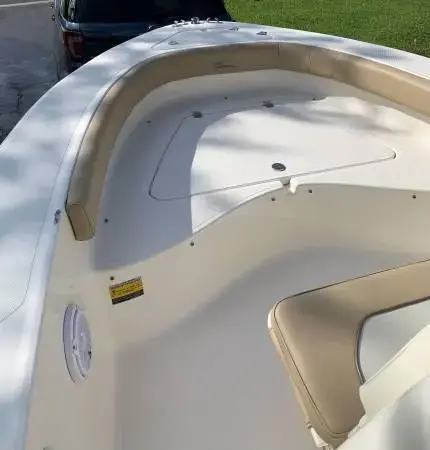 2019 Pioneer 222 islander