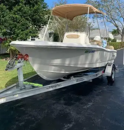 2019 Pioneer 222 islander