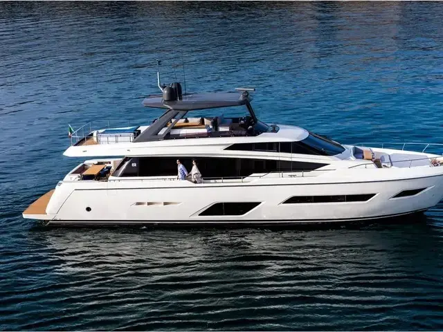 Ferretti Yachts 780