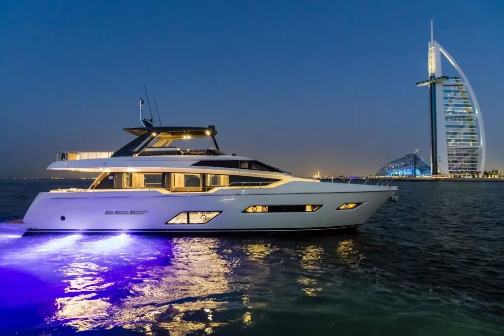 2024 Ferretti 780