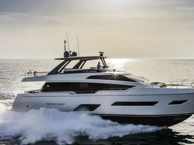 Ferretti Yachts 780