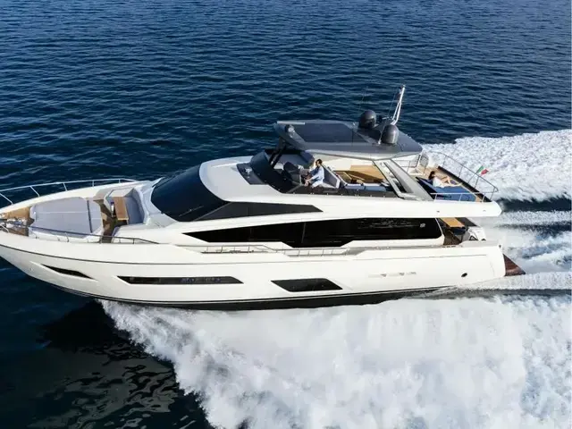 Ferretti Yachts 780