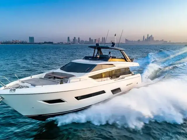 Ferretti Yachts 780