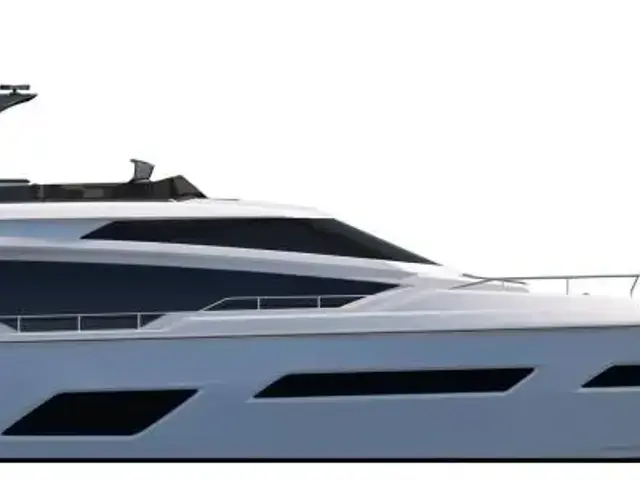 Ferretti Yachts 780