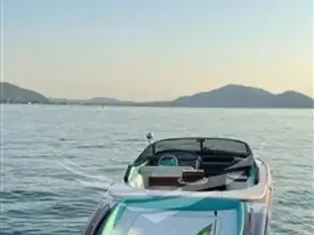 Riva 33 Aqua