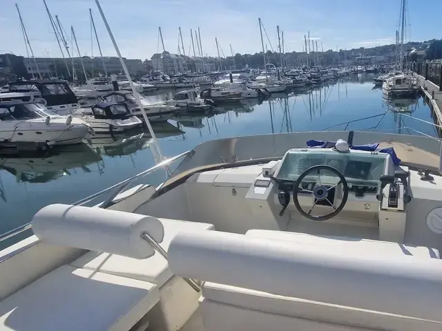 Fairline 43