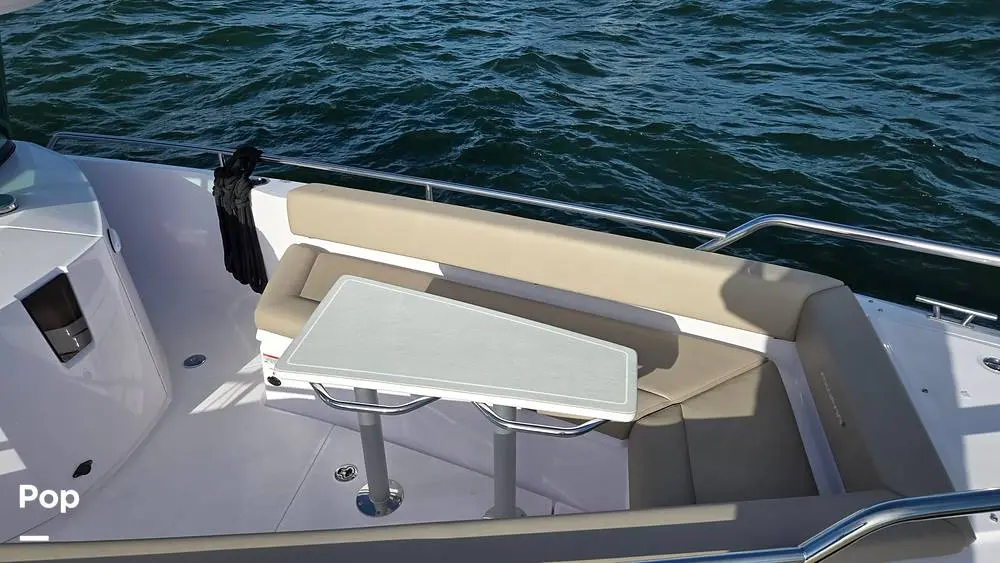 2023 Axopar 28 cabin