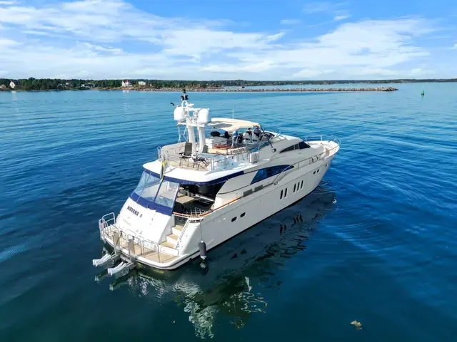 Fairline Squadron 74