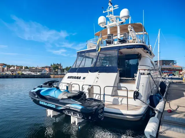 Fairline Squadron 74