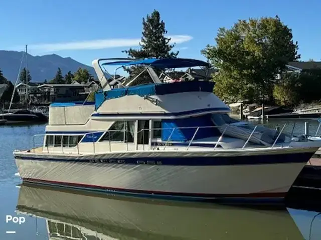 Chris Craft Corinthian 380