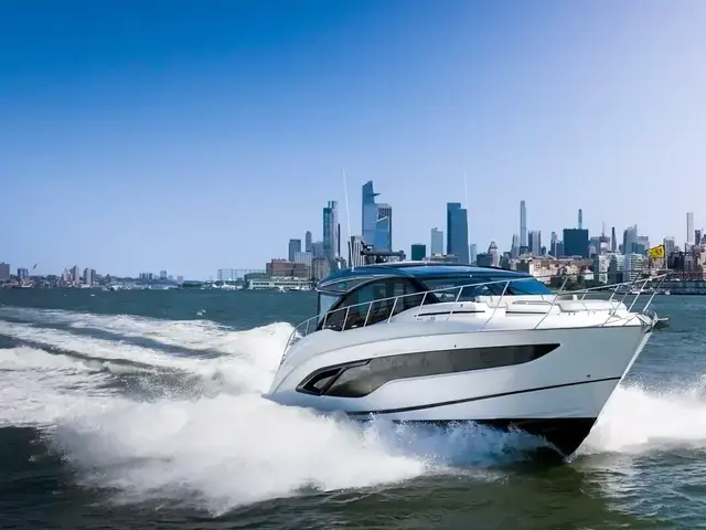 Princess V55 for sale in United States of America for $2,375,000 (£1,825,631)