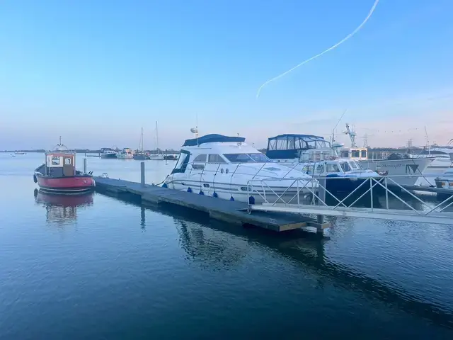 Sealine 330 Statesman