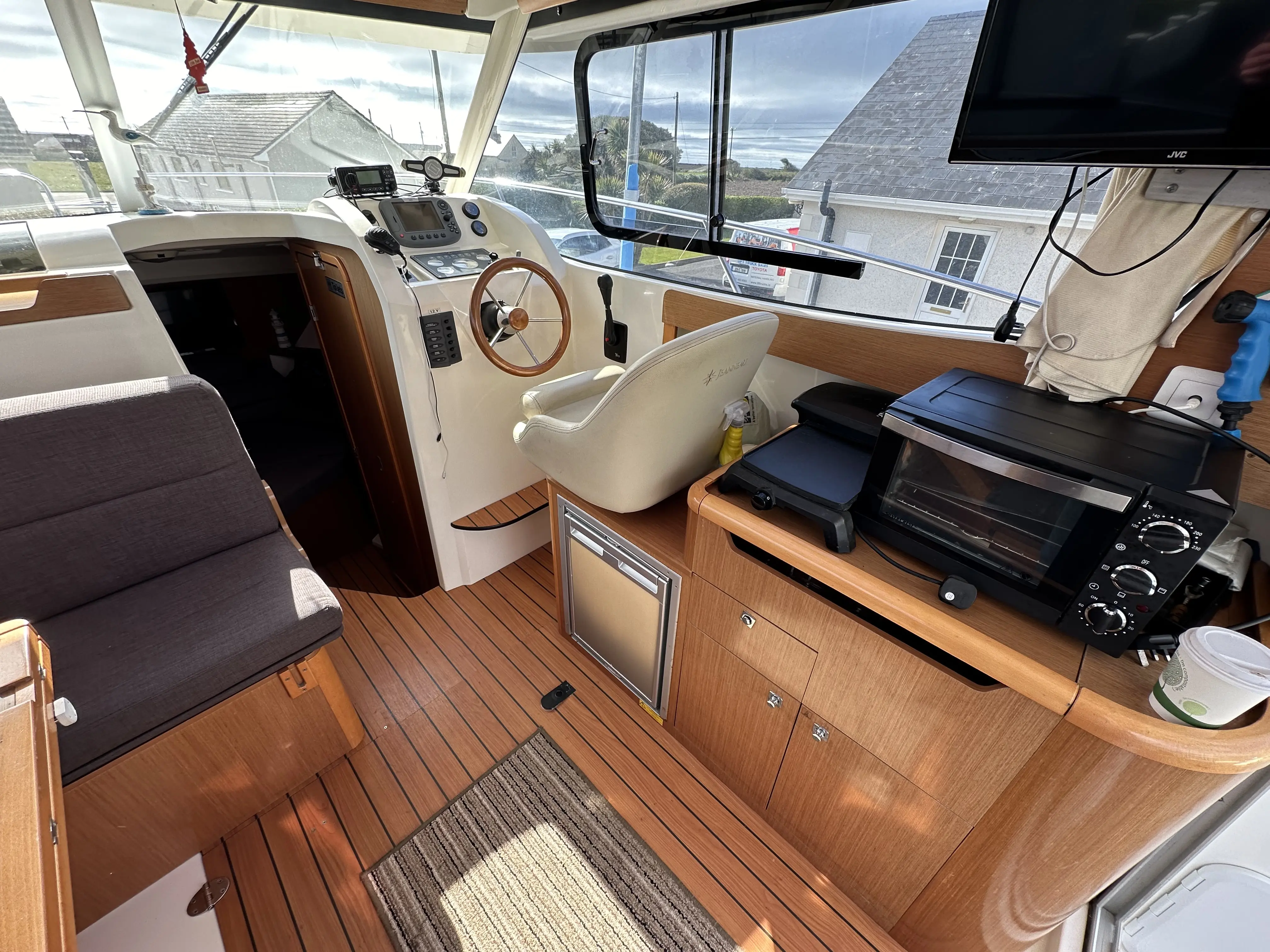 2010 Jeanneau merry fisher 815