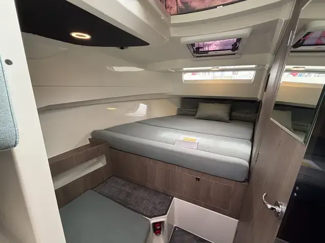 Balt Yacht SunCamper 31 - Electric