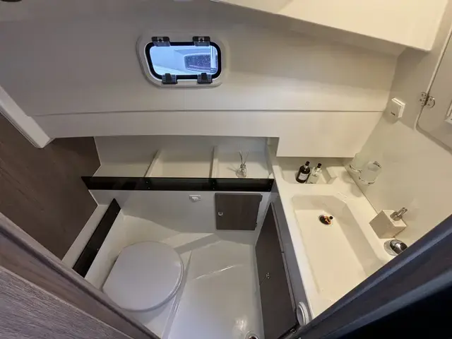 Balt Yacht SunCamper 31 - Electric