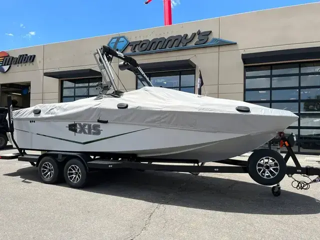 Axis Boats T235