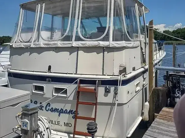 Hatteras 43 Double Cabin