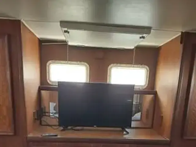 Hatteras 43 Double Cabin