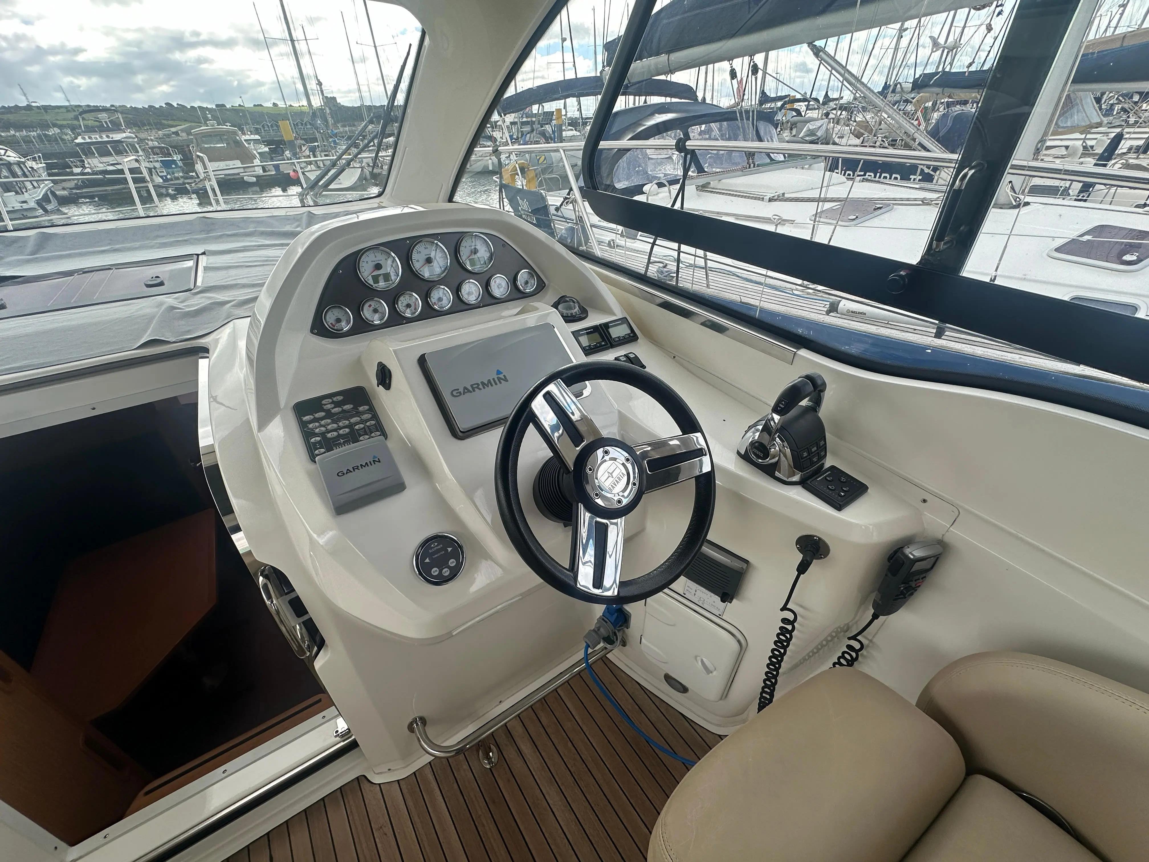 2012 Bavaria 34 sport