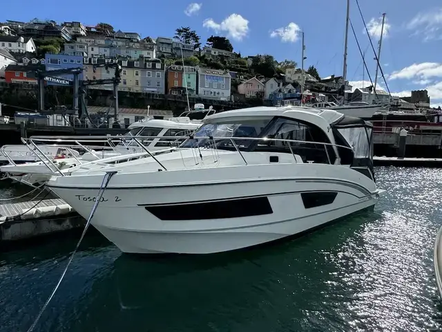 Beneteau Antares 9