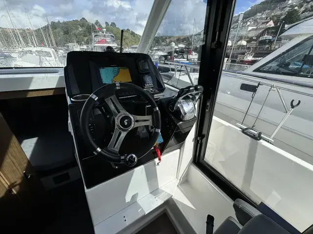 Beneteau Antares 9