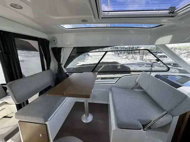 Beneteau Antares 9