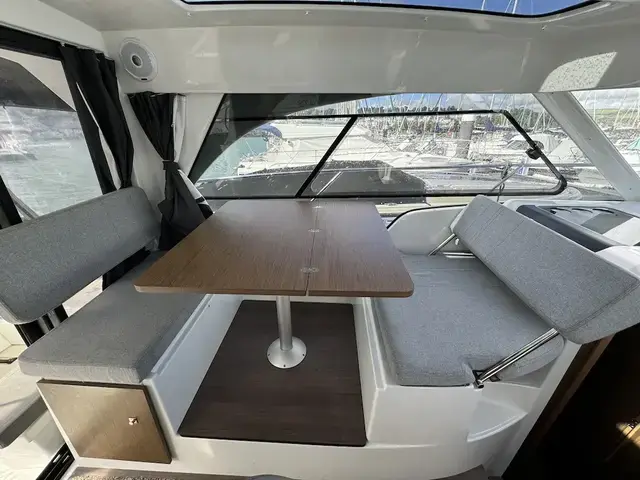 Beneteau Antares 9