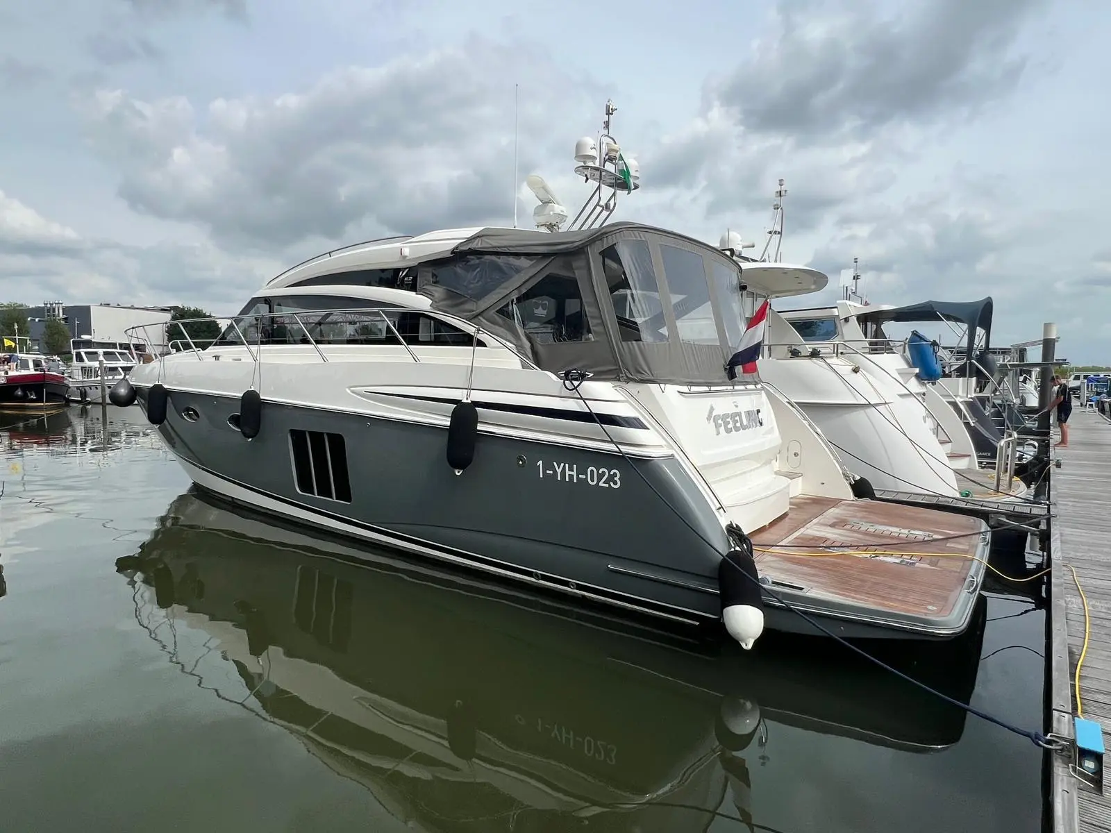 2012 Princess v52