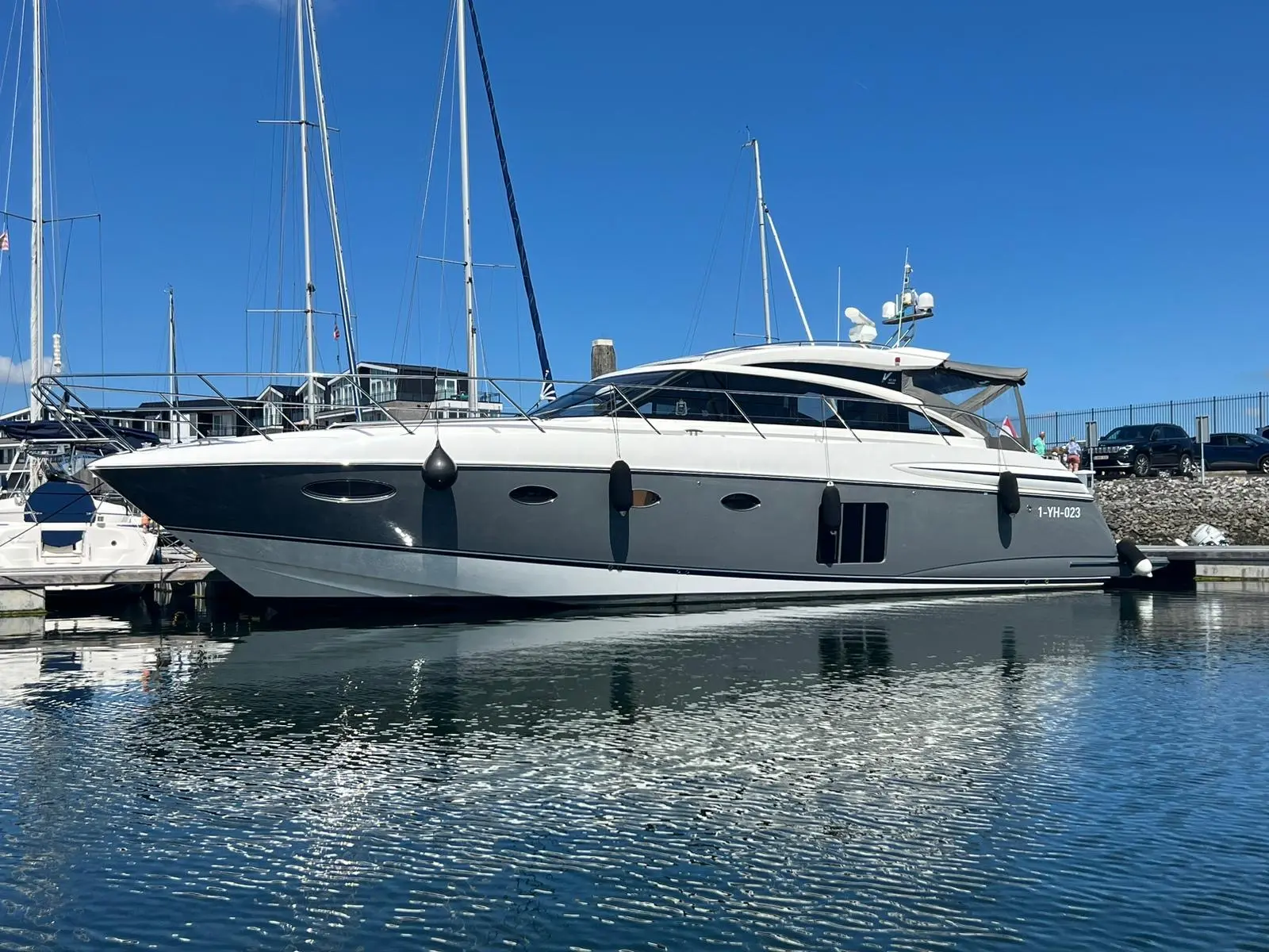 2012 Princess v52