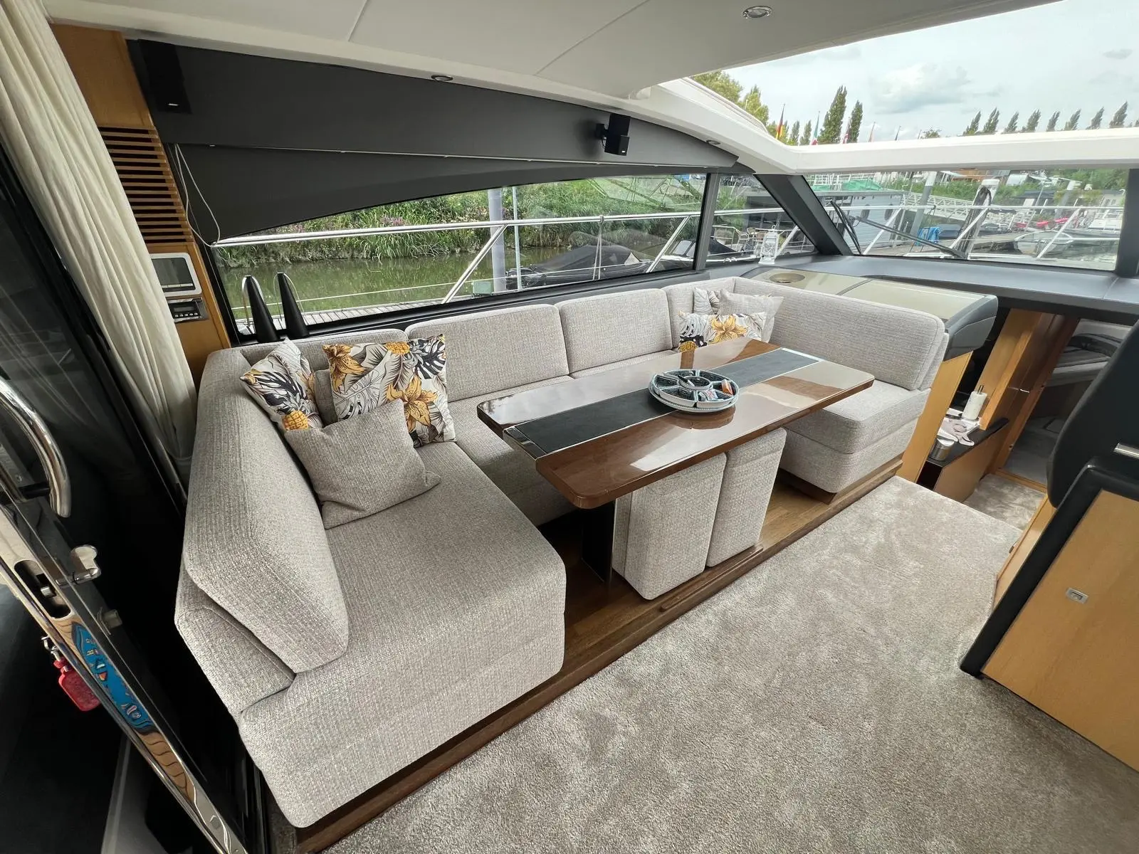 2012 Princess v52