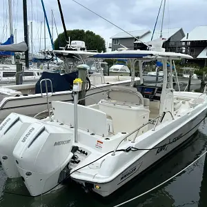 2022 Boston Whaler 27 Dauntless