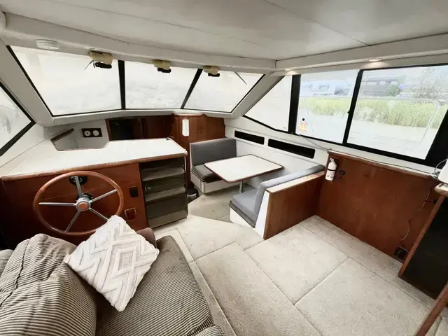 Carver 33 Aft Cabin