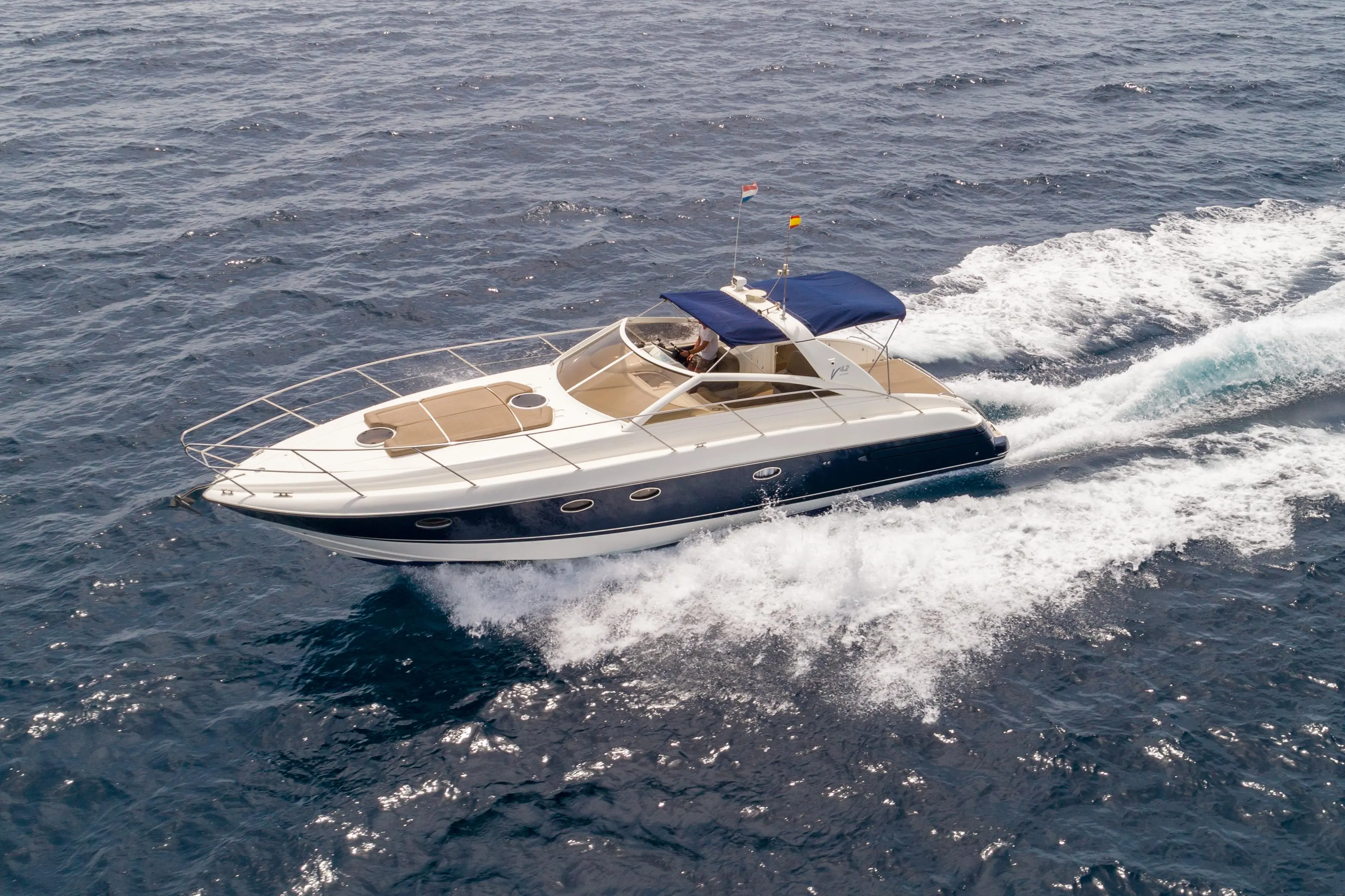 2004 Princess v42