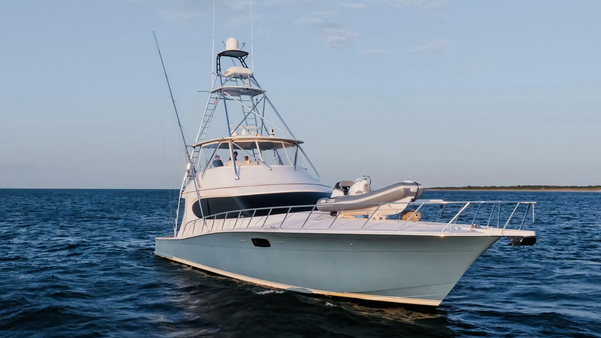 2015 Hatteras 70 convertible