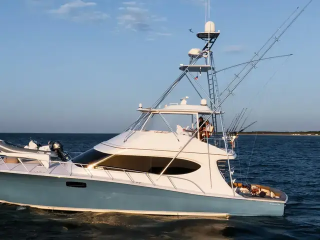 Hatteras 70 Convertible