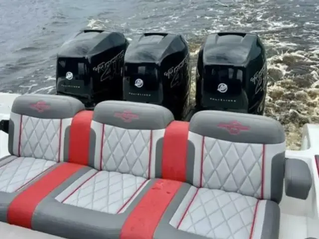 Fountain Powerboats 38 SC