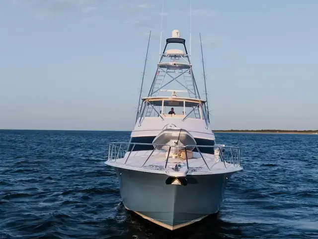 Hatteras 70 Convertible