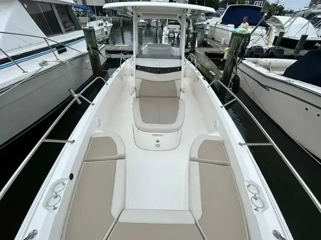 Boston Whaler 27 Dauntless