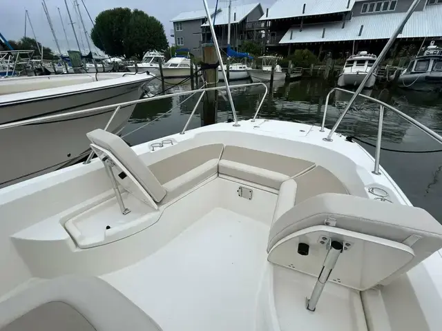 Boston Whaler 27 Dauntless