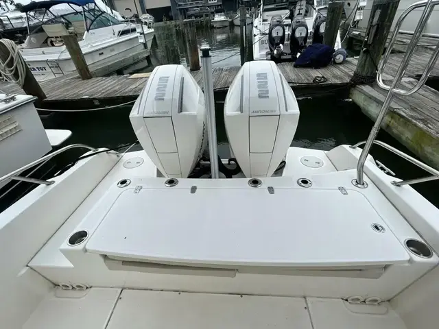 Boston Whaler 27 Dauntless