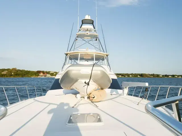 Hatteras 70 Convertible