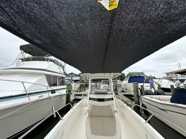 Boston Whaler 27 Dauntless